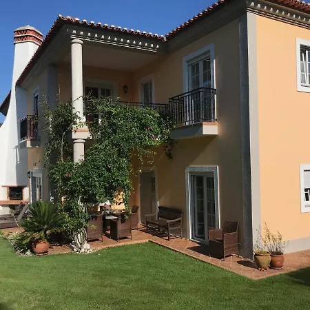 Casa Pinha Vila *
